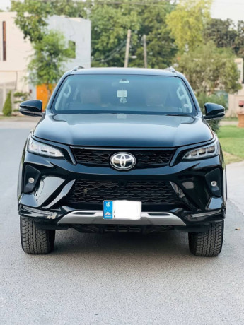 toyota-fotuner-sigma-28-big-3
