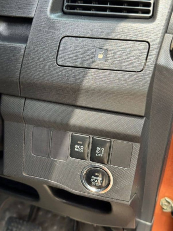 daihatsu-move-custom-turbo-big-9