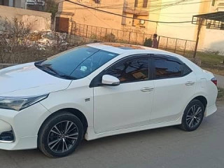 toyota-corolla-altis-2021
