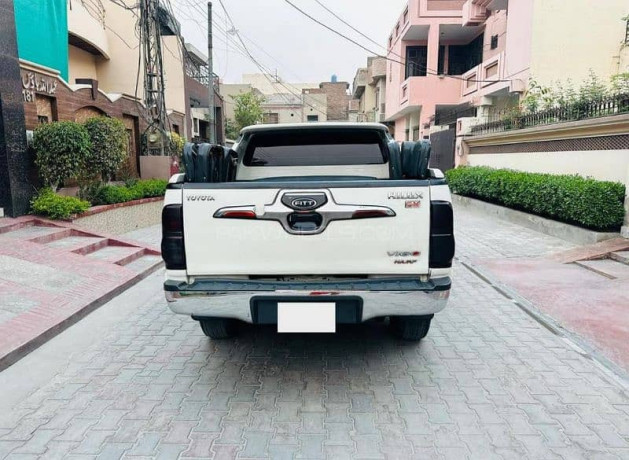 toyota-vigo-champ-gx-plus-big-3