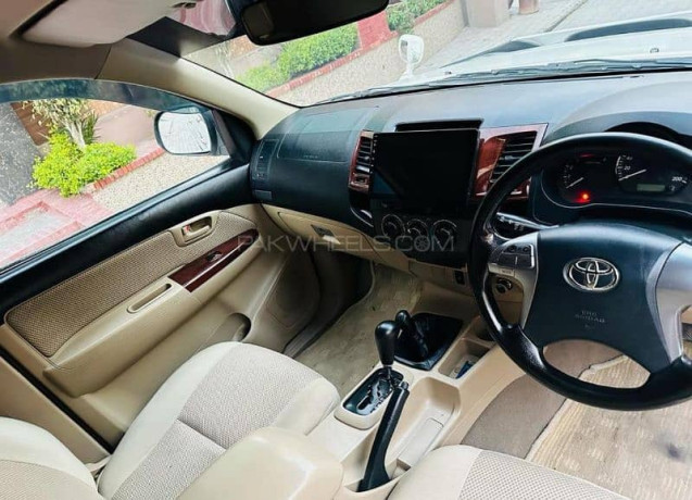 toyota-vigo-champ-gx-plus-big-8