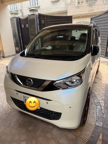 nissan-dayz-2225-big-0