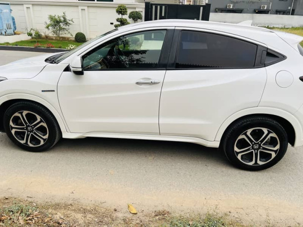 honda-vezel-z-package-big-7