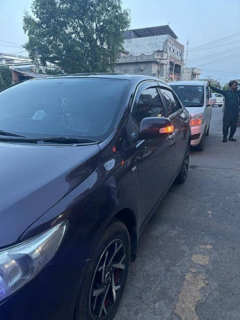 toyota-corolla-gli-2013-big-3
