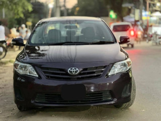 toyota-corolla-gli-2012