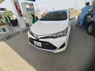 toyota-corolla-altis-model-2022-showroom-condition-car