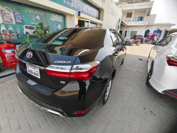 toyota-corolla-gli-model-2019-big-2