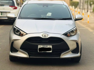 toyota-yaris-2020