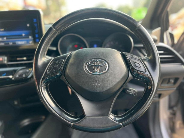 toyota-c-hr-uk-g-led-big-3