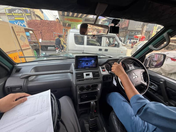 mitsubishi-pajero-28-1998-manual-big-4