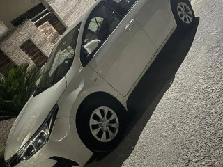 toyota-corolla-gli-2019