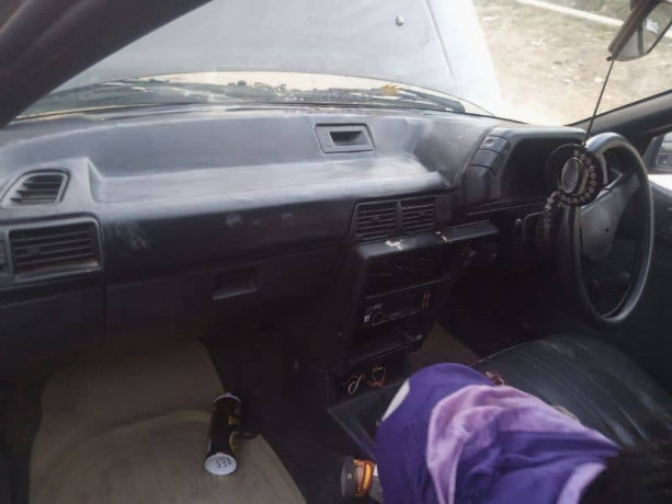 mitsubishi-lancer-1991-big-3