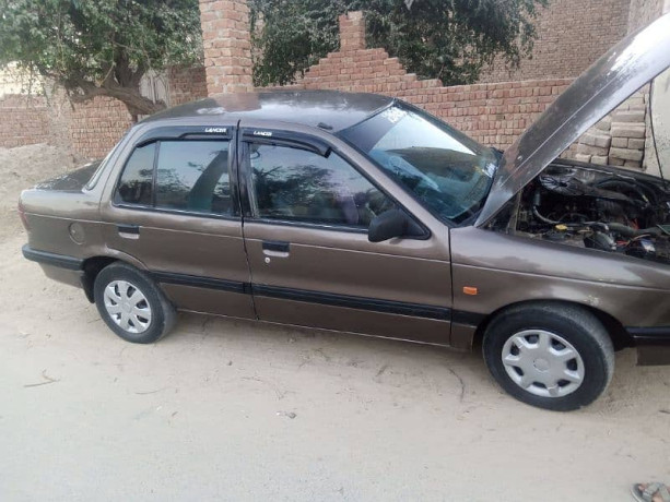 mitsubishi-lancer-1991-big-0