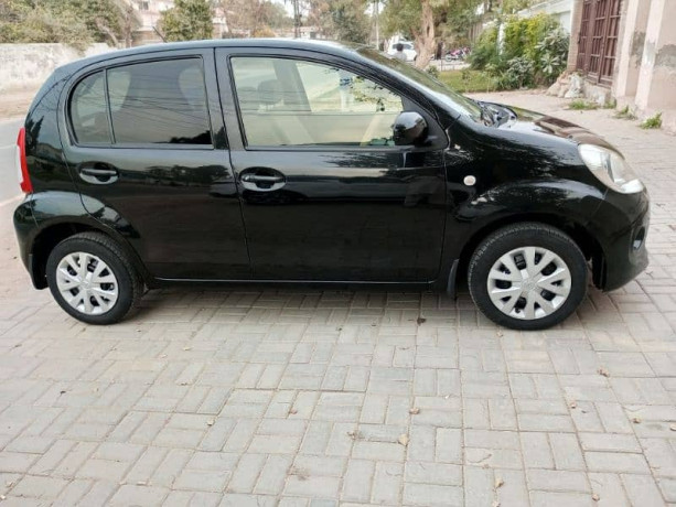 toyota-passo-pearl-black-b2b-original-big-5