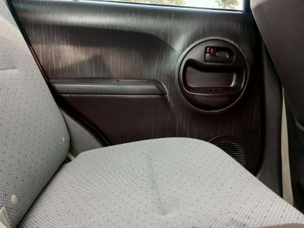 toyota-passo-pearl-black-b2b-original-big-11
