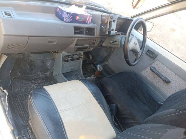suzuki-mehran-vx-2009-big-5