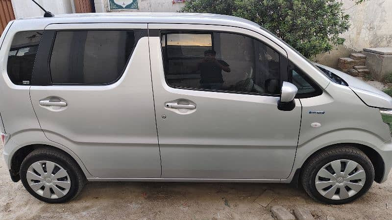 suzuki-wagon-r-2023-big-6