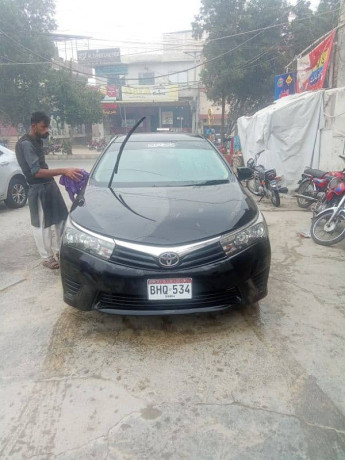 toyota-corolla-xli-2017-big-0