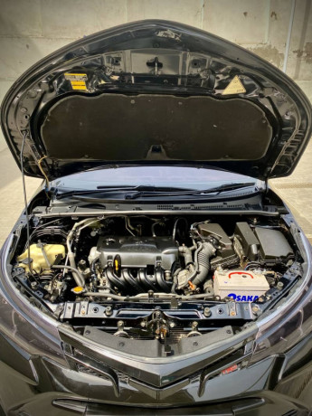 corolla-gli-2018-model-big-8