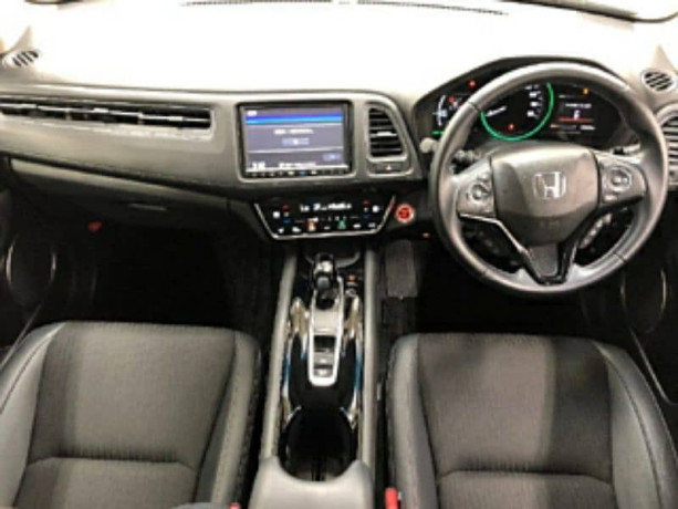 honda-vezel-2019-z-sensing-big-2