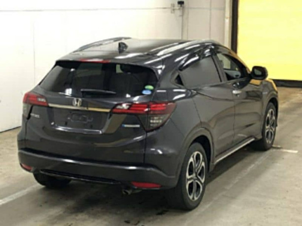 honda-vezel-2019-z-sensing-big-3