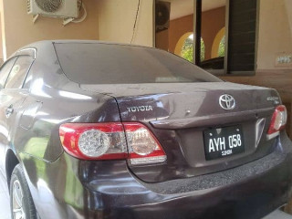 toyota-corolla-gli-2012