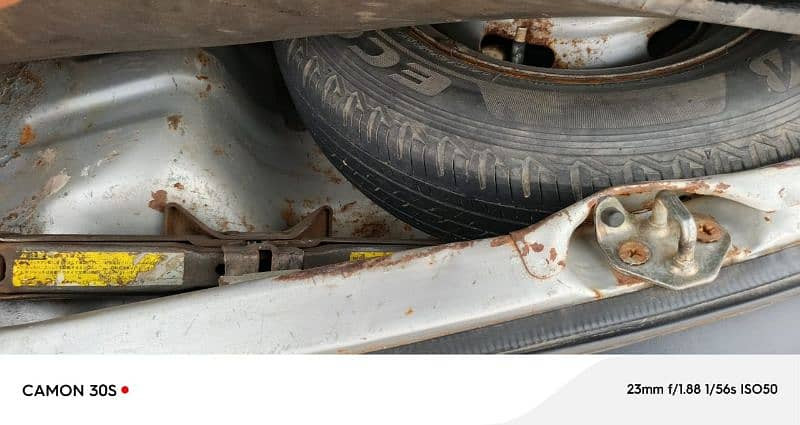 suzuki-mehran-vxr-2004-big-8