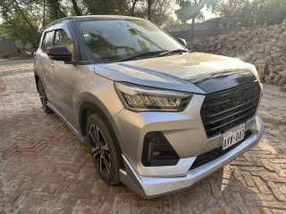 daihatsu-rocky-premium-202024