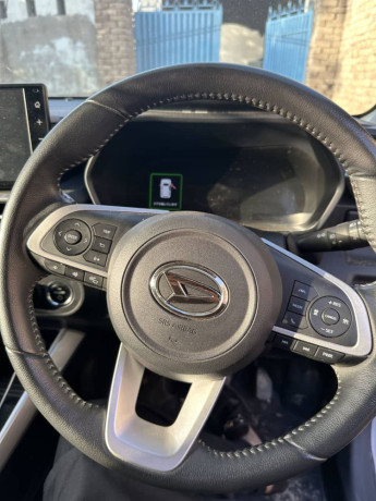 daihatsu-rocky-premium-202024-big-1