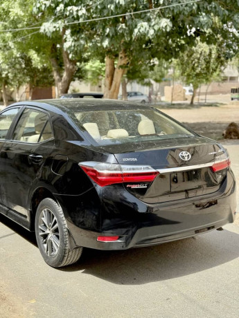 toyota-corolla-altis-16-big-12