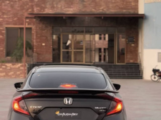 honda-civic-2018-model-condition-is-good