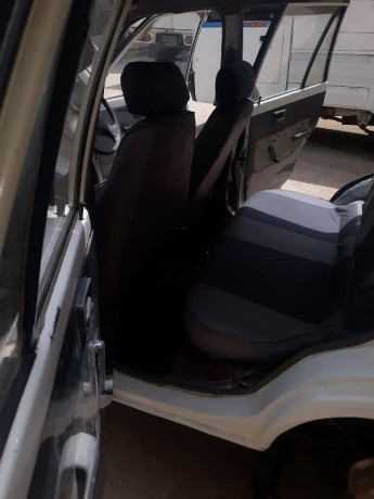 suzuki-mehran-vxr-20122012-20131220-big-10
