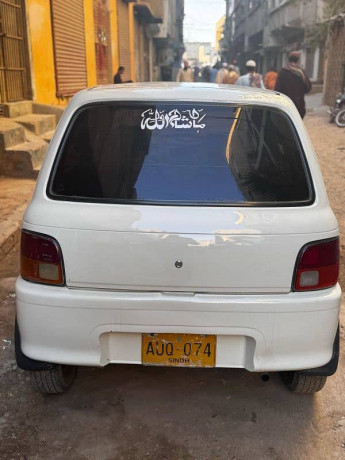 daihatsu-cuore-2011-big-4