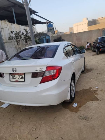 honda-civic-vti-2014-big-2