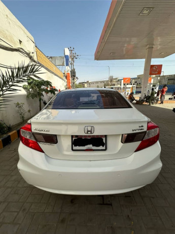 honda-civic-vti-2014-big-19