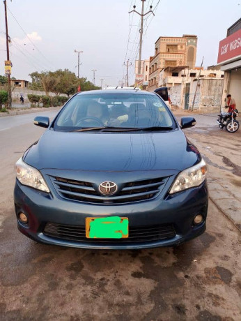 toyota-corolla-altis-2012-big-0