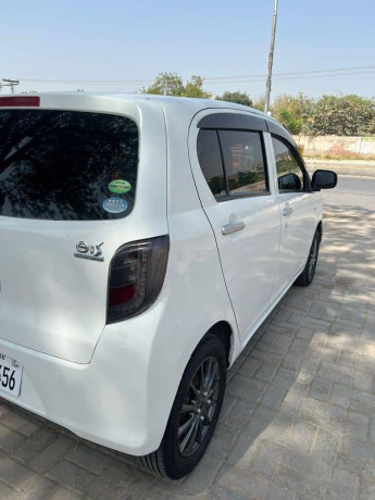 daihatsu-mira-2013-big-3