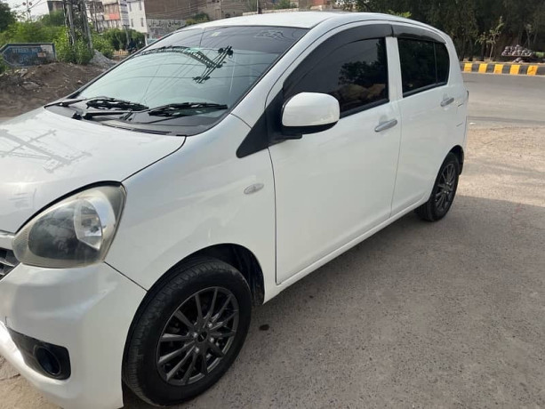 daihatsu-mira-2013-big-0