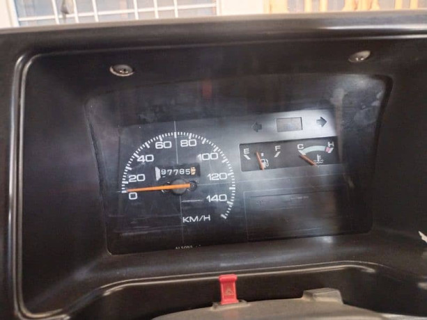 suzuki-mehran-vx-2011-big-6