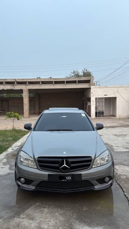 mercedes-c-class-2008-big-11