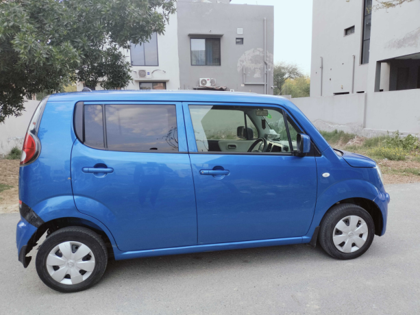 nissan-mocco-total-original-big-7