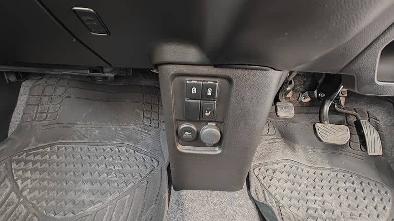 suzuki-wagon-r-custom-zx-2022-big-7