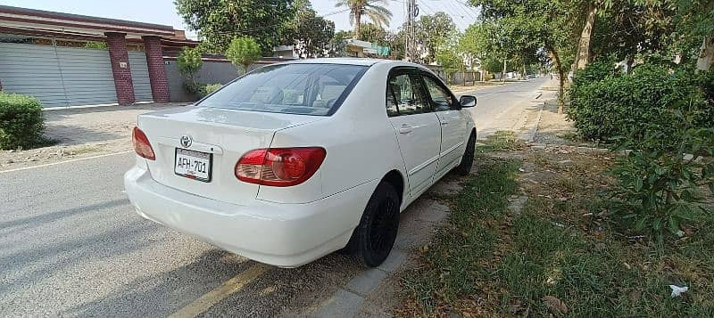 toyota-corolla-xli-2003-big-3
