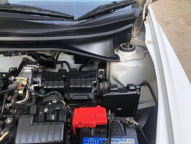 honda-city-ivtec-2019-automatic-guniene-condition-big-8