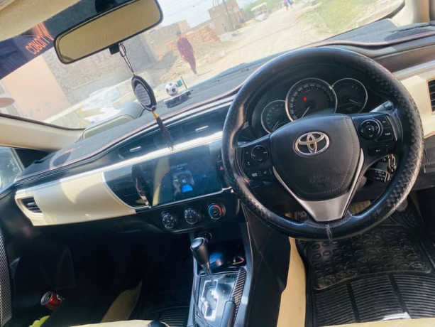 toyota-corolla-gli-automatic-big-6