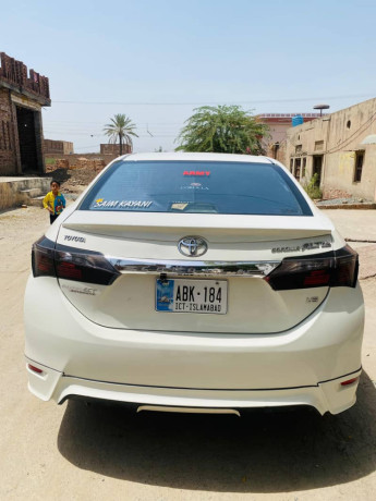 toyota-corolla-gli-automatic-big-1