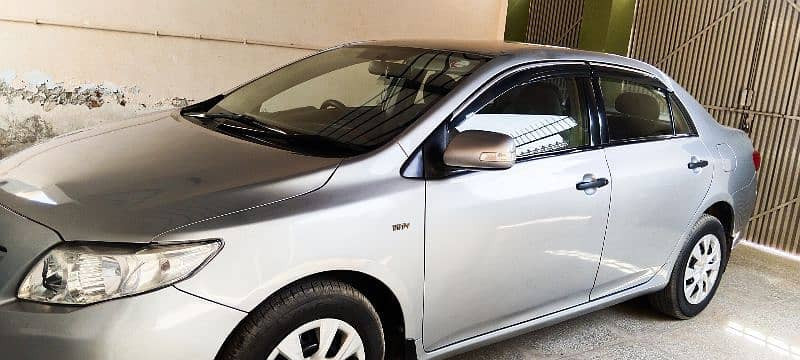 toyota-corolla-gli-2010-big-0