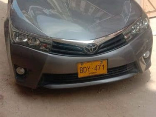 toyota-corolla-altis-2015