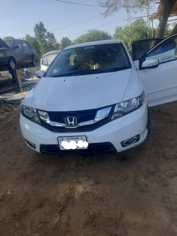 honda-city-aspire-15-2018-big-0