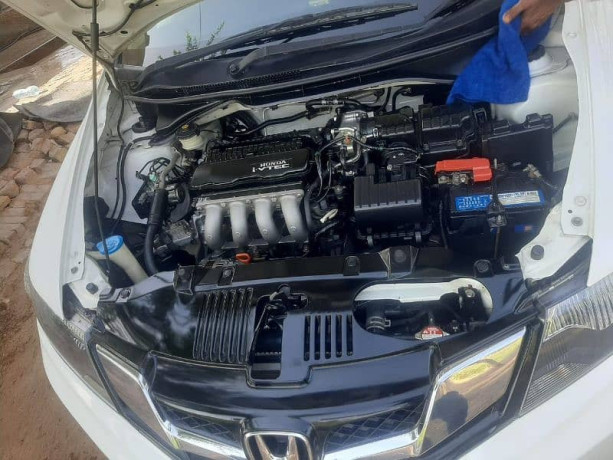 honda-city-aspire-15-2018-big-12